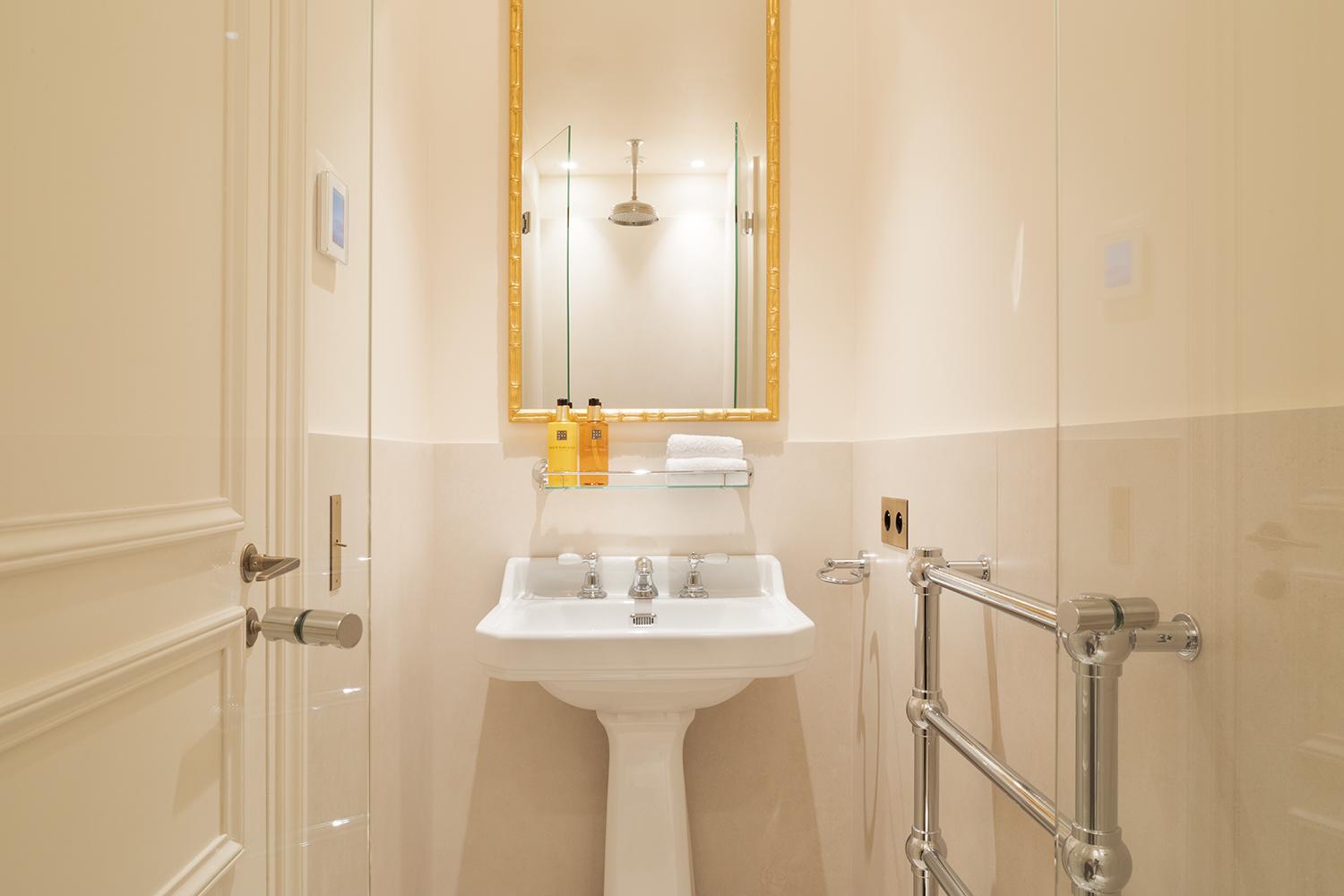 Pick A Flat'S Apartements With Services In Louvre - Rue Des Halles Париж Экстерьер фото